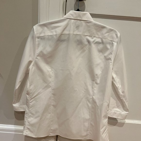 Lands'End Women's Wrinkle Free No Iron Button Front Shirt - Picture 2 of 3